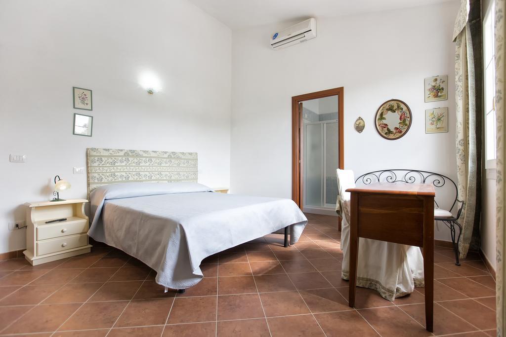Villa Raimonda Putifigari المظهر الخارجي الصورة