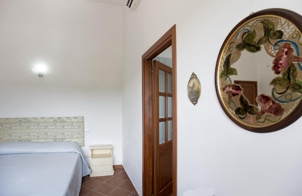 Villa Raimonda Putifigari المظهر الخارجي الصورة